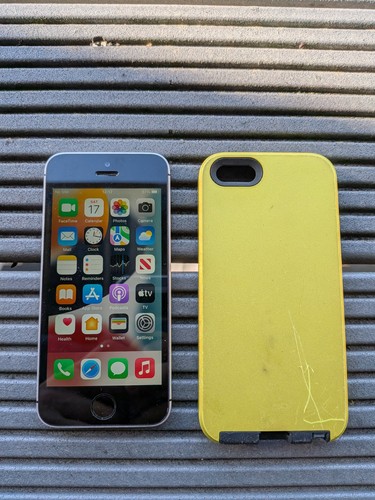 Apple iphone 16gb space - -,
