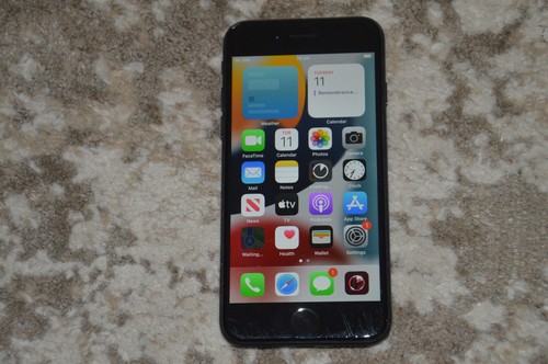 Apple iphone 32gb black - iphone,