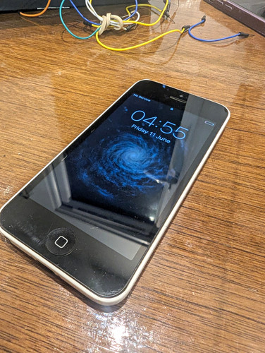 Apple iphone a1507 - apple, 16gb